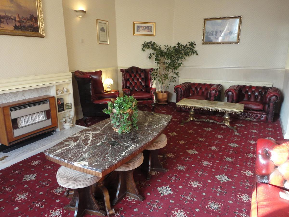 The Talbot Hotel Southport Extérieur photo